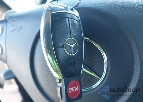 2007 Mercedes-Benz Slk 55 Amg z USA, uszkodzony, nr VIN WDBWK73F47F147487